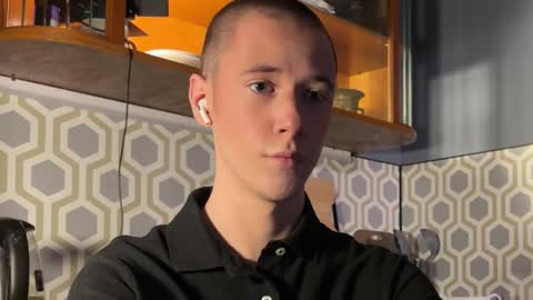 Alex online show from December 15, 9:20 pm