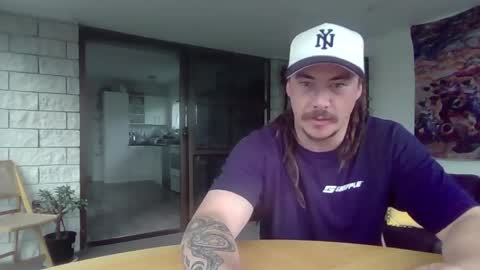 Alex online show from April 8, 4:45 am