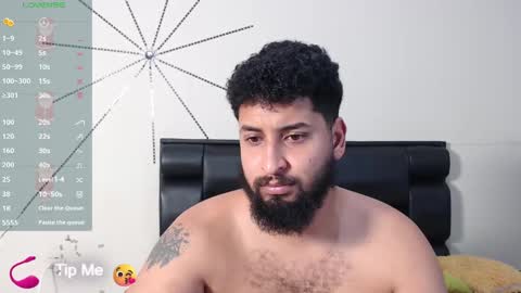 Snapshot of alexx_bbc_ chatting on January 5, 7:49 pm alexx_bbc_ online show from January 5, 7:49 pm