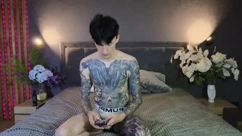 Snapshot of alexxone_ chatting on July 12, 7:32 am Alex online show from July 12, 7:32 am