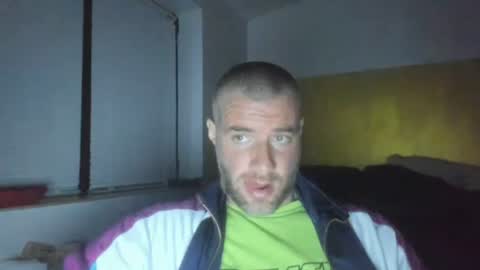 alfiesolomons87 online show from March 26, 9:09 pm