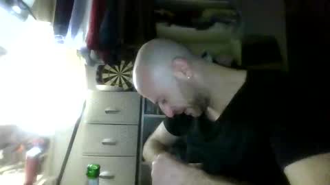 Snapshot of alfred152 chatting on June 2, 12:23 am alfred152 online show from June 2, 12:23 am