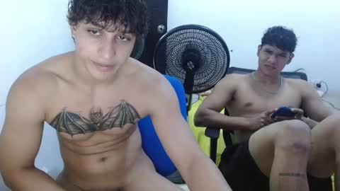 alfred_cantillo online show from April 10, 4:06 am