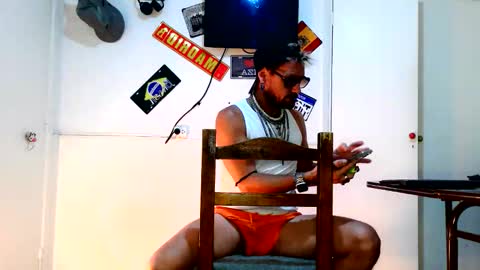 alfredopantuso online show from April 5, 1:14 am