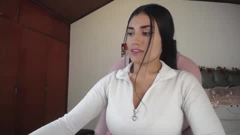 Snapshot of alheli_16 chatting on December 5, 2:11 pm Alheli online show from December 5, 2:11 pm