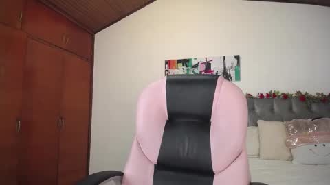 Snapshot of alheli_16 chatting on December 5, 5:28 pm Alheli online show from December 5, 5:28 pm