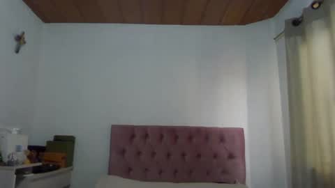 Alia  online show from February 5, 1:00 pm