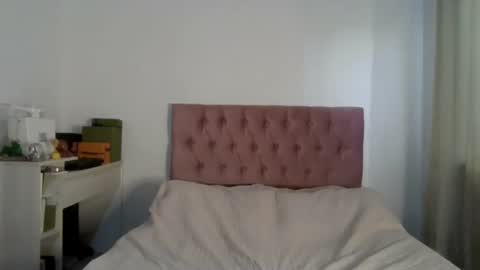 Alia  online show from February 6, 3:41 pm