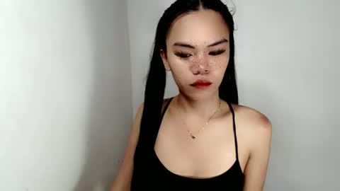 Snapshot of aliahadams chatting on October 27, 5:44 am ALIAH online show from October 27, 5:44 am