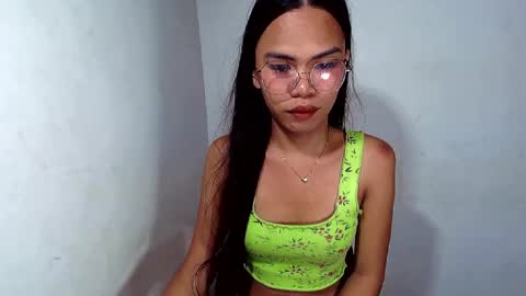 Snapshot of aliahadams chatting on November 2, 10:50 am ALIAH online show from November 2, 10:50 am