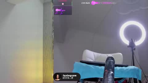 alicia online show from February 27, 10:48 am