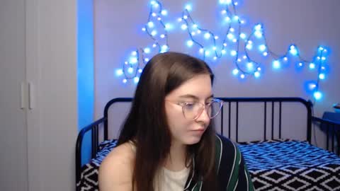 Alice online show from December 3, 3:20 am