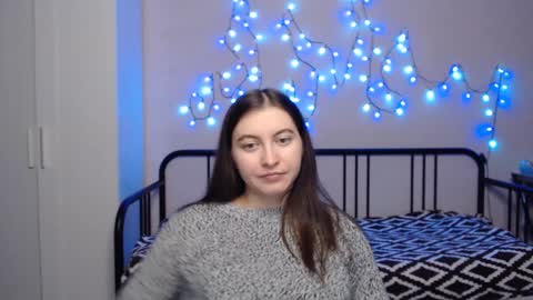 Alice online show from December 14, 9:35 pm