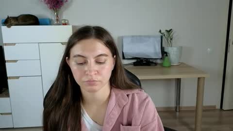 Alice online show from September 26, 6:56 pm