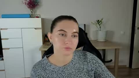 Alice online show from October 12, 5:01 pm