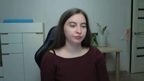 Alice online show from March 8, 2:21 pm