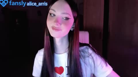 Snapshot of alice__aris chatting on October 30, 5:46 pm Alice Aris online show from October 30, 5:46 pm