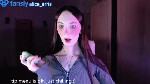 Snapshot of alice__aris chatting on November 29, 6:33 pm Alice Aris online show from November 29, 6:33 pm