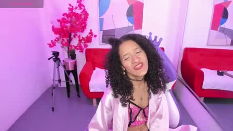 Alice  online show from January 24, 5:00 pm