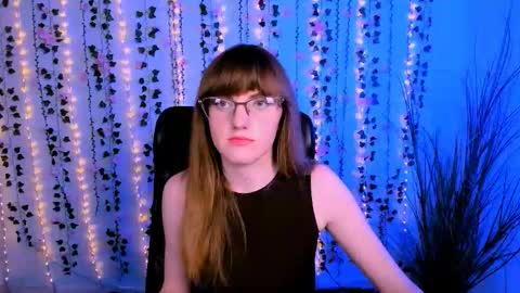 alice_cold online show from October 13, 9:04 pm