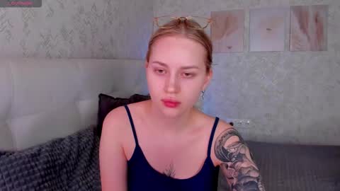 Alice online show from November 30, 10:36 pm