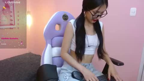 Snapshot of alice_in_hornyland_ chatting on September 27, 9:20 pm alice_in_hornyland_ online show from September 27, 9:20 pm