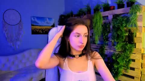 alice_lice online show from October 10, 12:15 pm