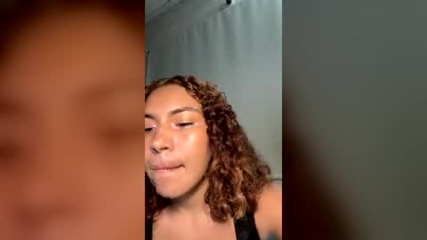alice_lily1 online show from July 11, 3:31 am