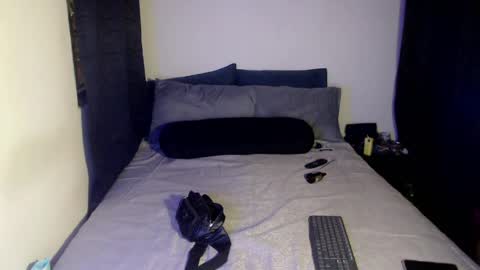 Snapshot of alice_m00nn chatting on May 19, 7:47 am alice_m00nn online show from May 19, 7:47 am