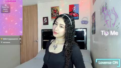 Snapshot of alice_martinez_ chatting on October 16, 2:07 pm alice and amber online show from October 16, 2:07 pm