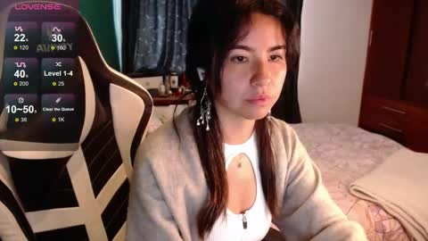 Snapshot of alice_middle01 chatting on May 19, 3:40 pm Alice online show from May 19, 3:40 pm