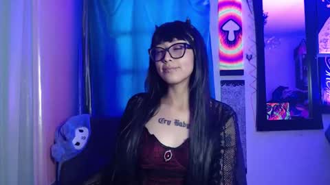 Snapshot of alice_phantom chatting on September 28, 9:42 pm online show from September 28, 9:42 pm