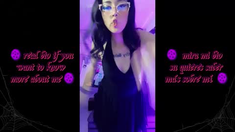 Snapshot of alice_phantom chatting on October 25, 7:08 pm online show from October 25, 7:08 pm