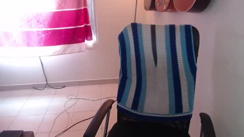 Alicia Aldara online show from December 1, 11:15 am