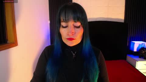 Alice online show from April 17, 7:28 pm