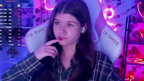 Alice online show from July 9, 9:08 pm