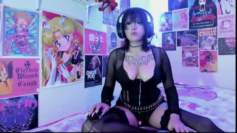 alice_von_rose online show from February 12, 9:10 pm
