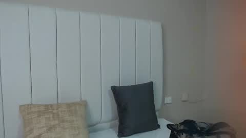 Snapshot of alice_will1 chatting on January 14, 12:33 pm Alicia online show from January 14, 12:33 pm