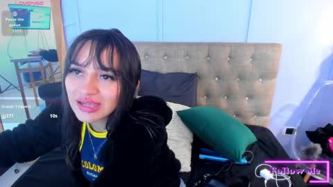 Snapshot of alicecoule chatting on June 7, 11:58 am Alice online show from June 7, 11:58 am