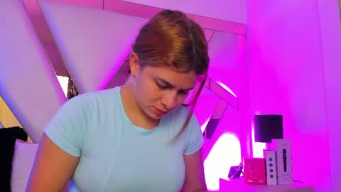 Snapshot of alicecruuz chatting on July 6, 12:02 pm AliceCruz online show from July 6, 12:02 pm