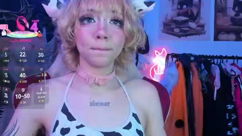 Snapshot of alicedang3r chatting on June 30, 2:01 am Alice online show from June 30, 2:01 am