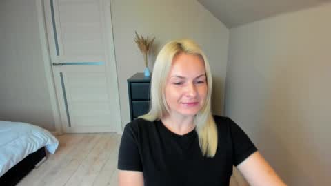 Alicee online show from October 20, 8:48 am