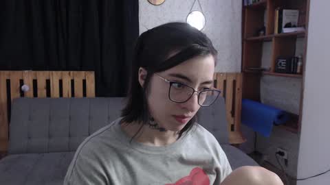 alicee_logan_ online show from February 6, 1:49 am