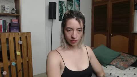 alicee_logan_ online show from June 28, 2:17 am