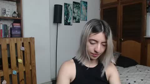 alicee_logan_ online show from July 19, 1:31 am