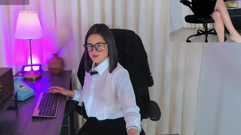 Aleja  online show from April 18, 12:09 pm