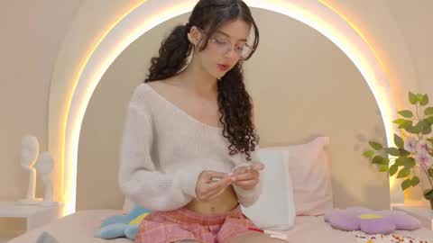 alice online show from November 29, 6:55 pm