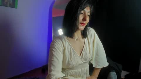 Snapshot of alicee_roos chatting on May 29, 6:50 pm Alice online show from May 29, 6:50 pm