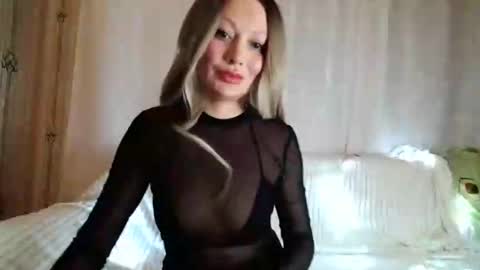 AliceeHottie online show from December 6, 3:55 pm