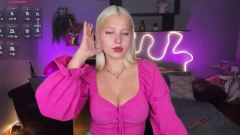 Alice online show from September 19, 11:55 am